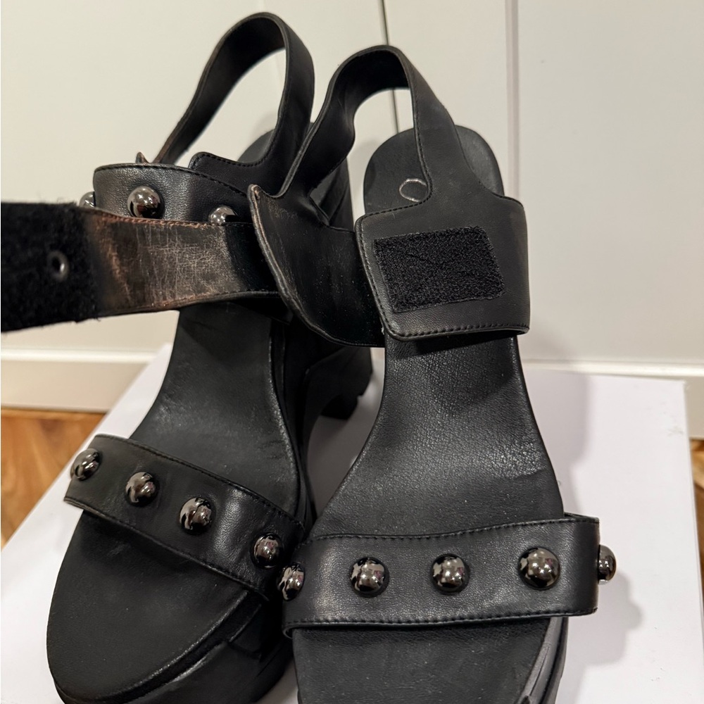 Jessica Simpson Black Platform Sandals size 8.5 (worn once) - Picture 5 of 9